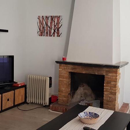 Casa Comoda Y Equipada Para 6 En Centro Pueblo Torroella de Montgrí Esterno foto